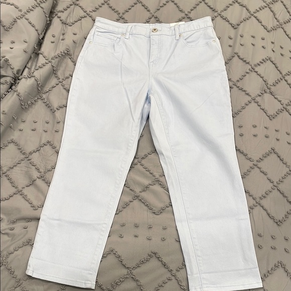 Style & Co Light Blue mid-rise Curvy Capri Jeans size 10 - Picture 6 of 11
